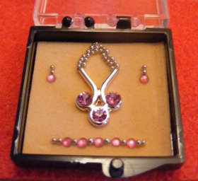 DOLLS HOUSE 1/12TH BOXED JEWELLERY DISPLAY 1 - Click Image to Close